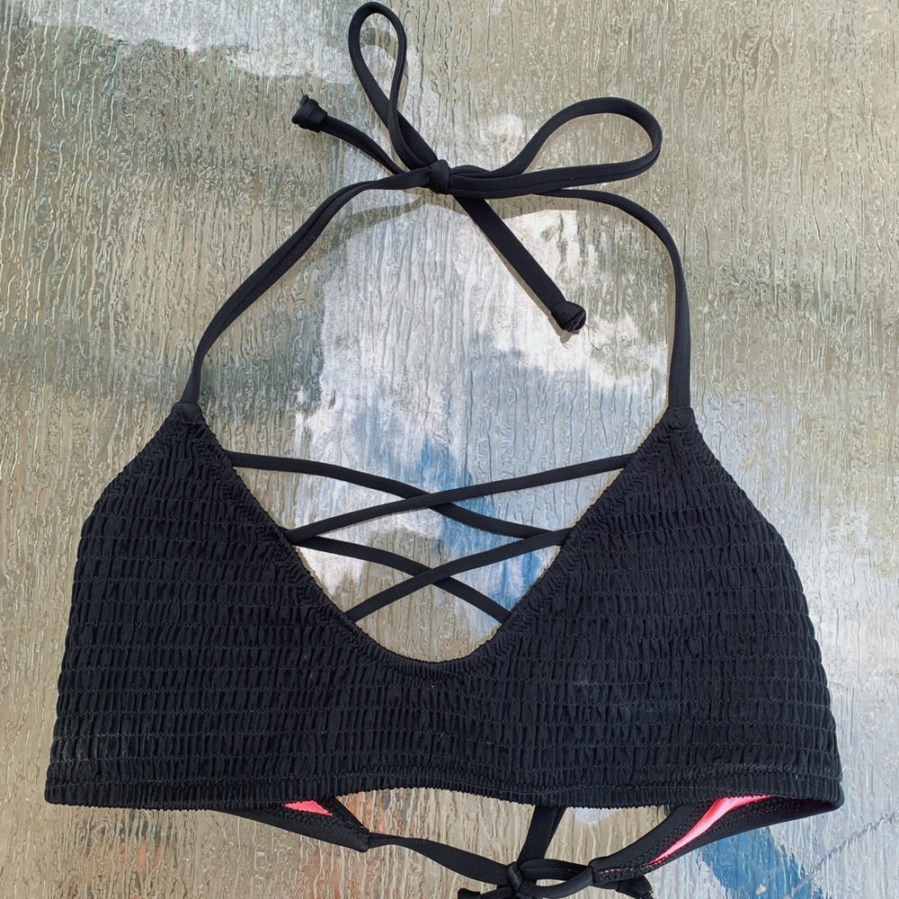 criss cross ribbed bikini top